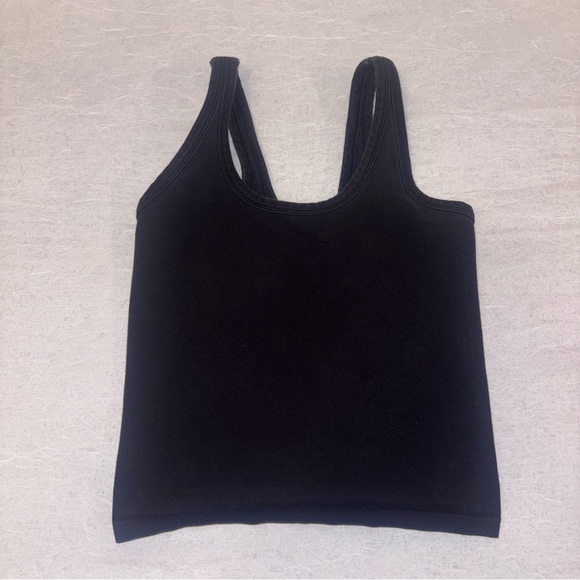 ALO Yoga Women's Black Tank Top - Picture 2 of 2